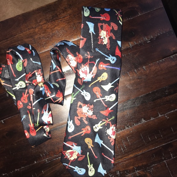 Warner Bros. Other - Looney Tunes taz on guitar tie